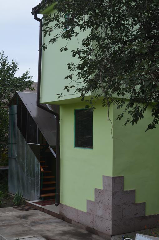 Cottages On Gdantsevskaya Street Kryvy Rih Extérieur photo